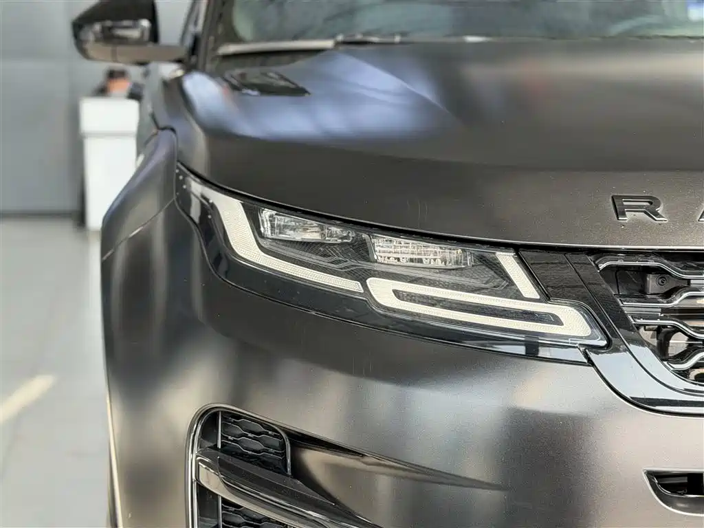 Land Rover Range Rover Evoque 2019 — фото 9
