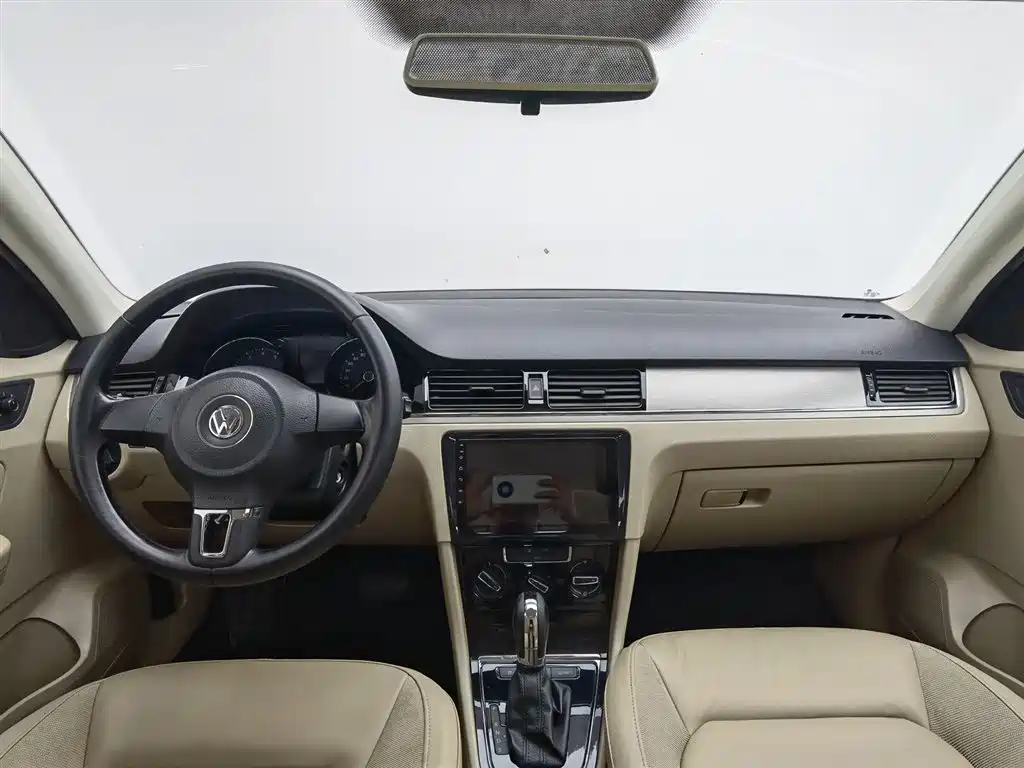 Volkswagen Bora 2015