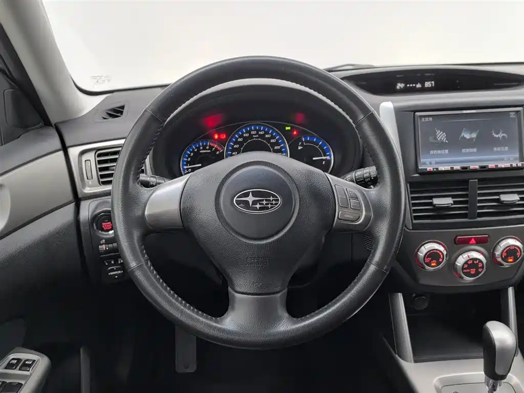 Subaru Forester 2010 — фото 11