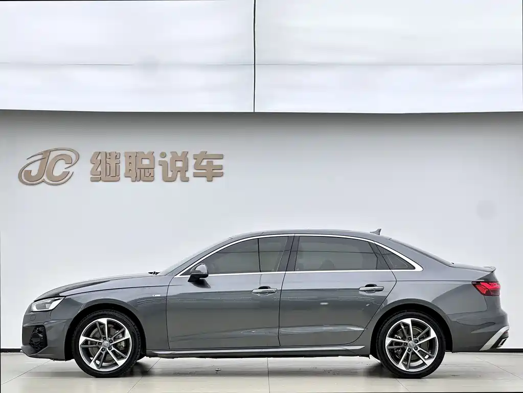 Audi A4L 2021 — фото 2