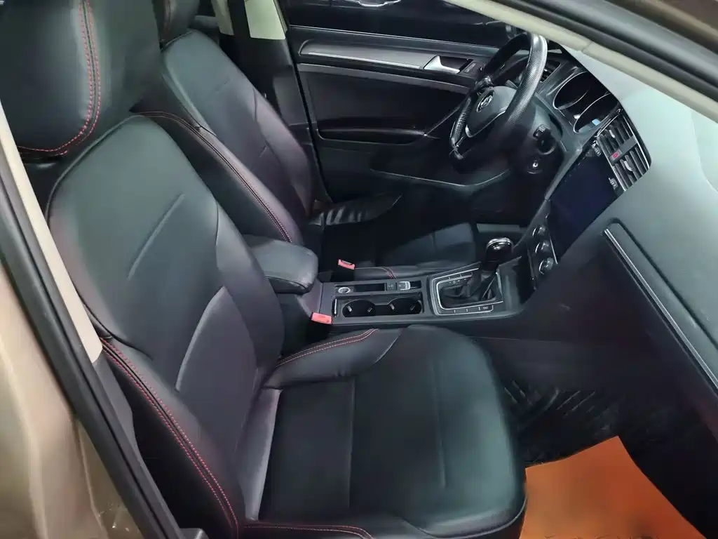 Volkswagen Golf 2016