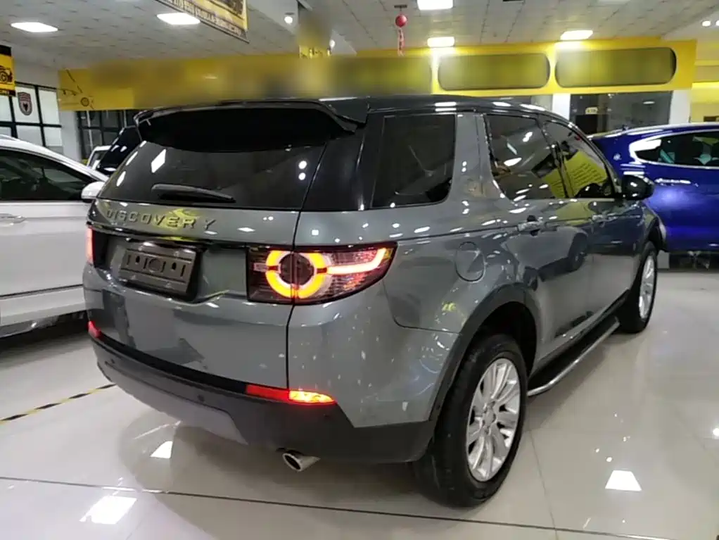 Land Rover Discovery Sport 2019 — фото 7
