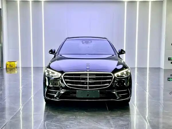 Mercedes-Benz S-Class 2023