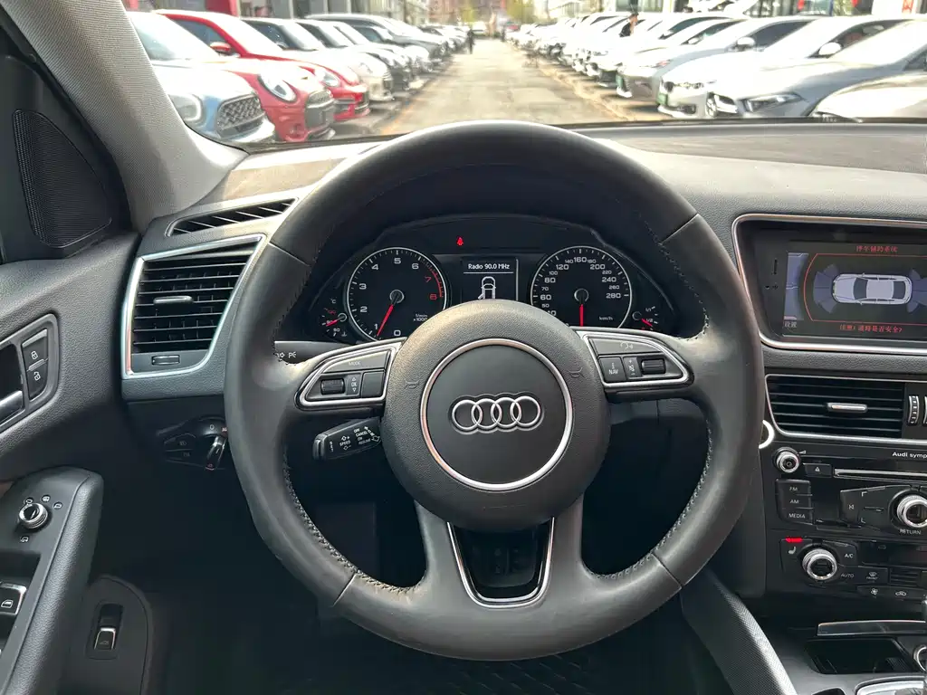 Audi Q5 2016 — фото 11