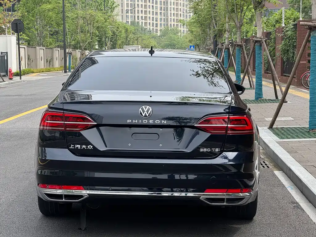 Volkswagen Phideon 2022 — фото 4
