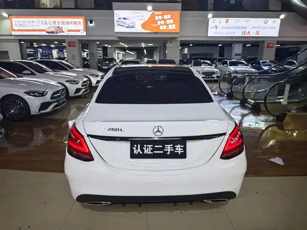 Mercedes-Benz C-Class 2019