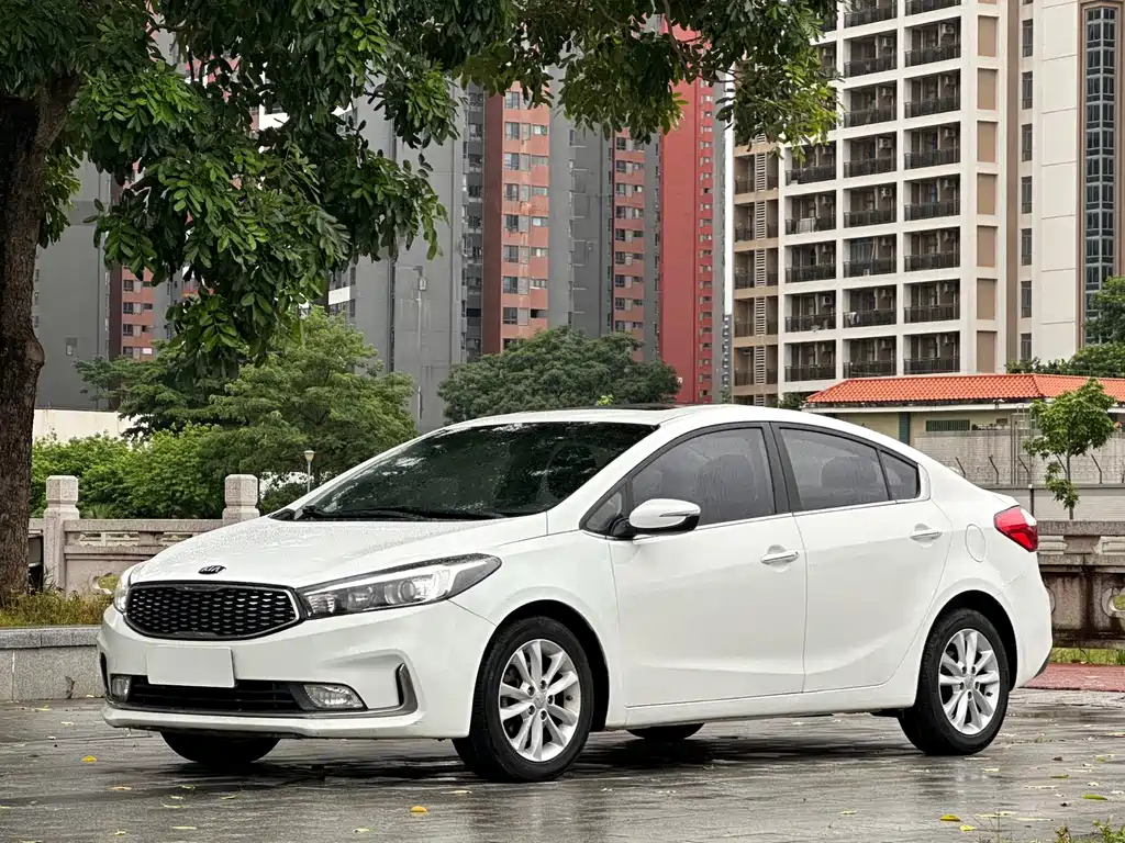 Kia K3 2016