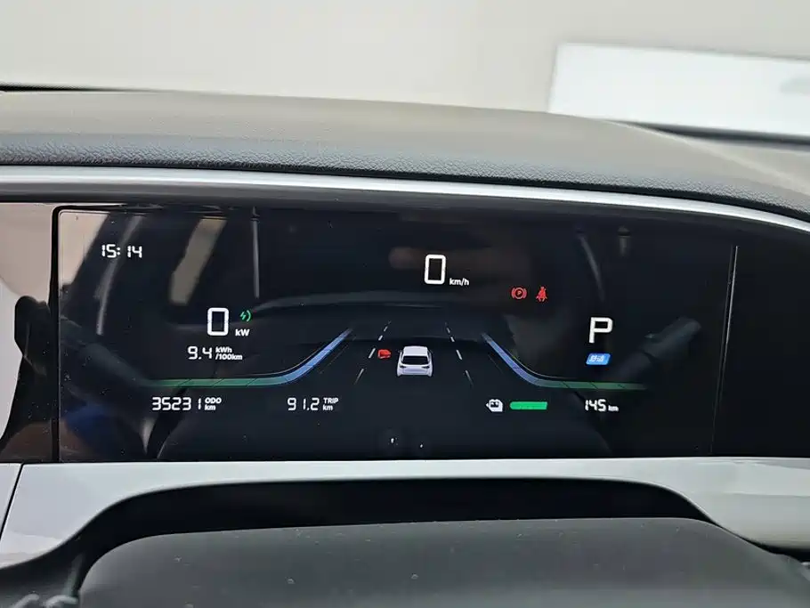 Geely Galaxy Starwish 2025 — фото 14