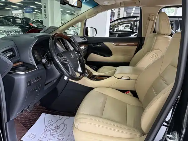 Toyota Alphard 2017
