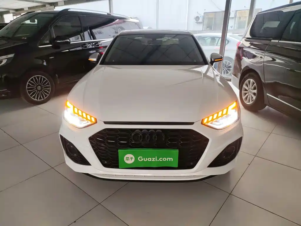 Audi A4L 2020