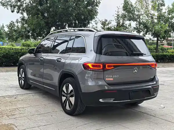 Mercedes-Benz EQB 2022