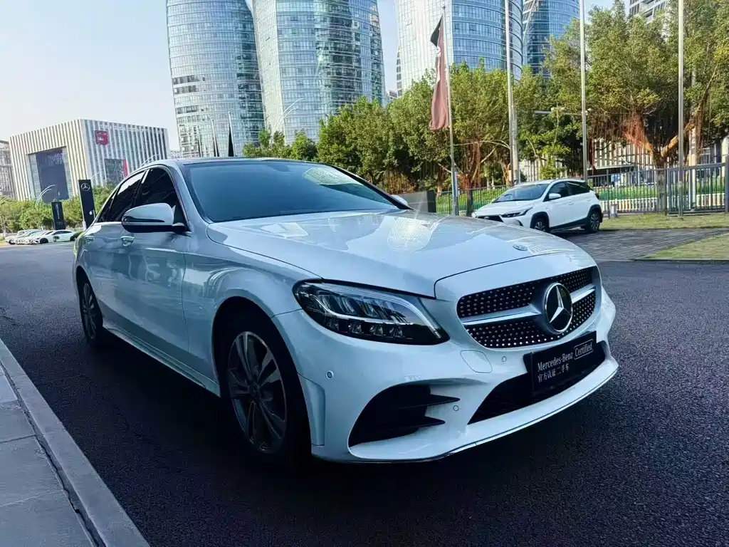 Mercedes-Benz C-Class 2021