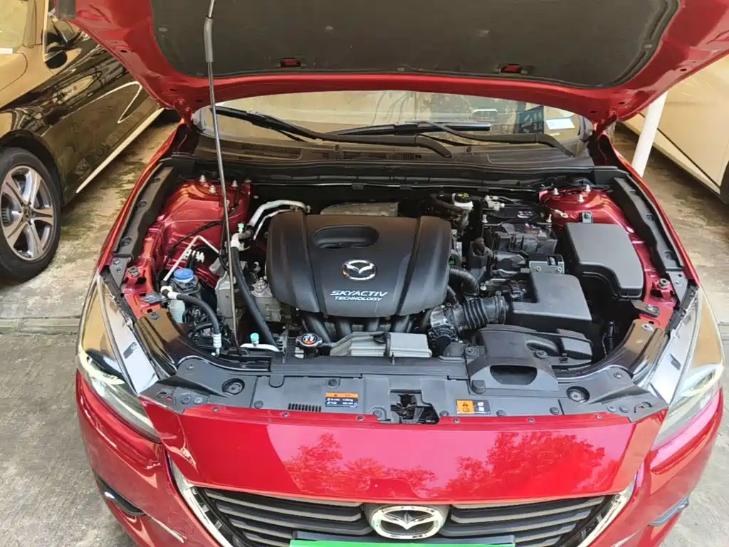 Mazda 3 Axela 2017 — фото 20
