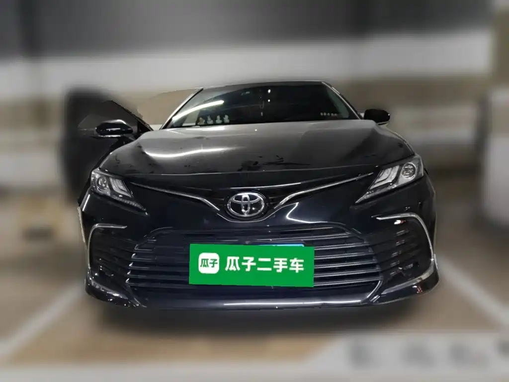 Toyota Camry 2022 — фото 23