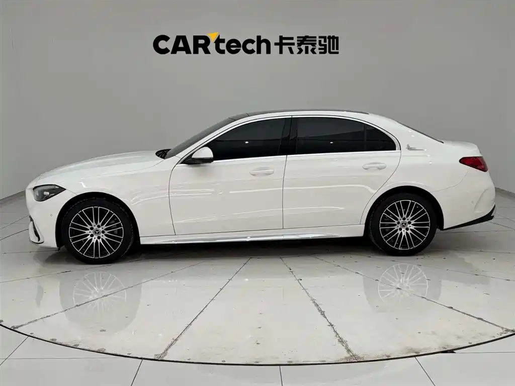 Mercedes-Benz C-Class 2024