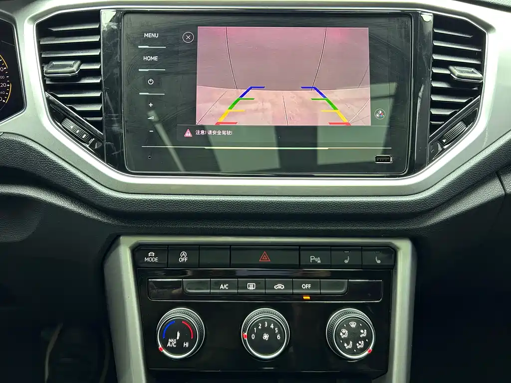 Volkswagen T-Roc 2022 — фото 12