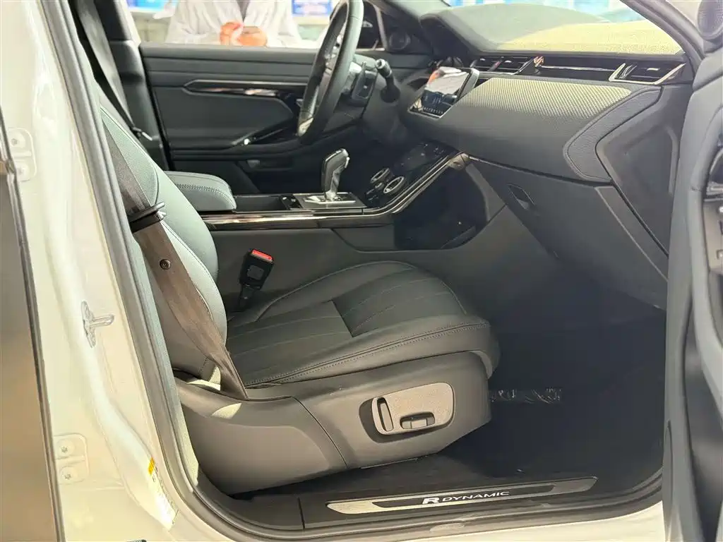 Land Rover Range Rover Evoque 2019 — фото 20