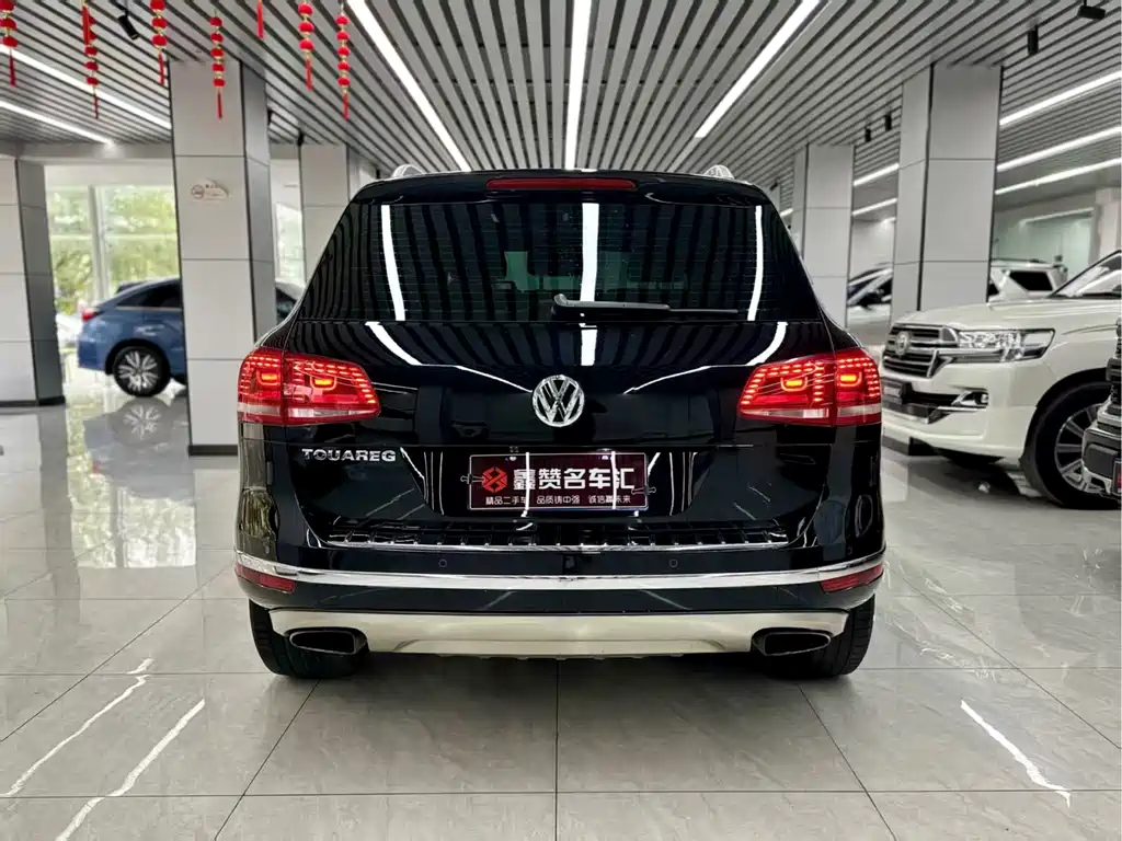 Volkswagen Touareg 2018 — фото 10