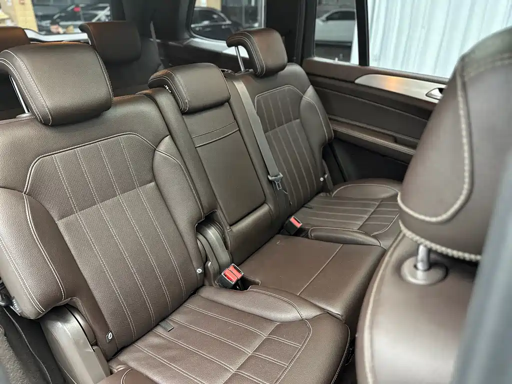 Mercedes-Benz GLS 2017 — фото 31