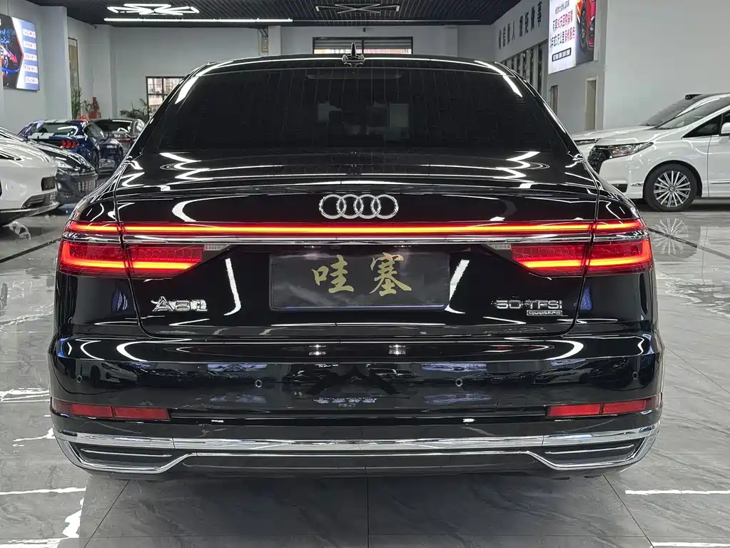 Audi A8 2020 — фото 4
