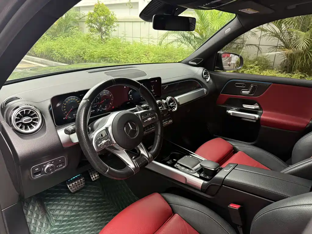 Mercedes-Benz GLB AMG 2021 — фото 10