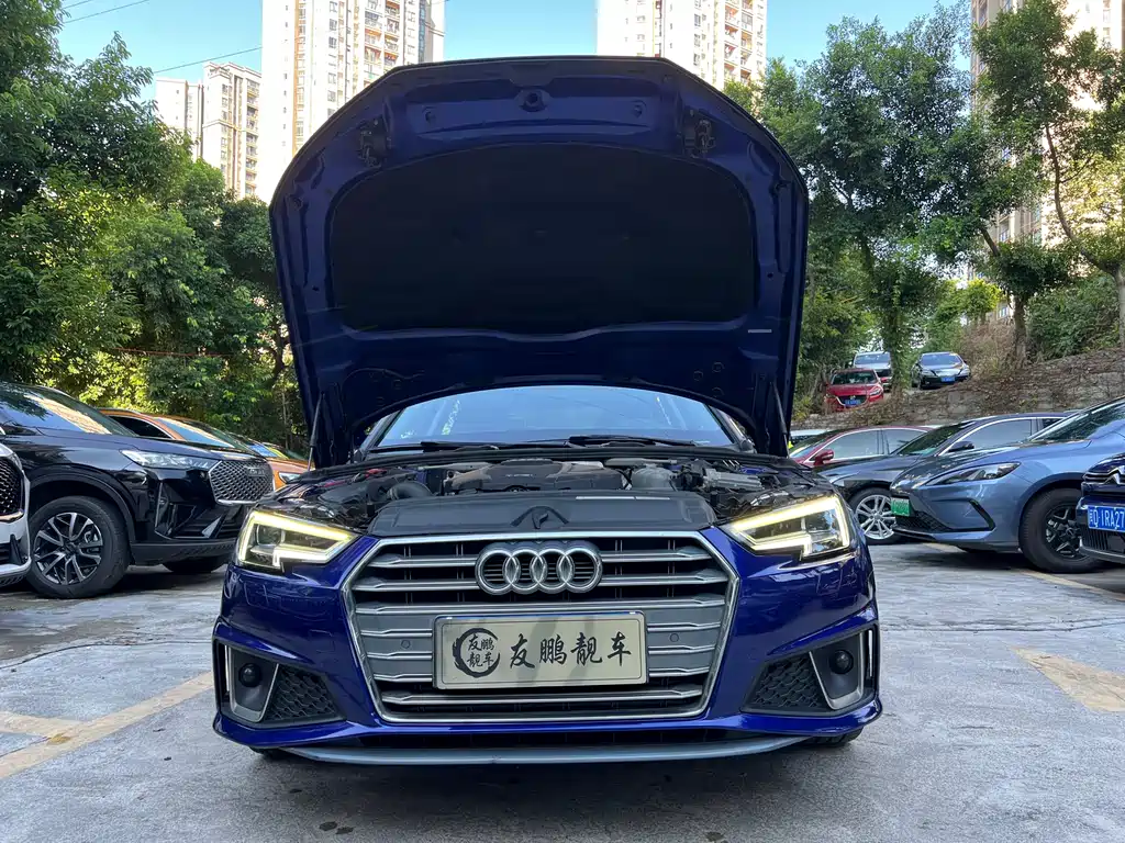 Audi A4L 2019