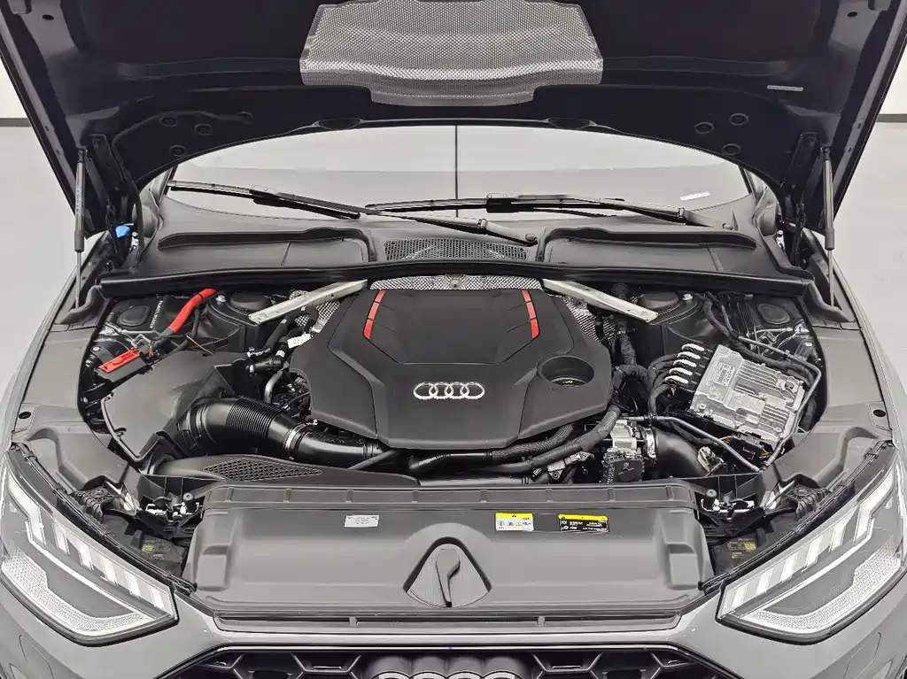 Audi S4 2025 — фото 19