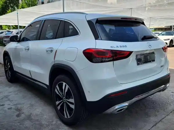 Mercedes-Benz GLA 2023
