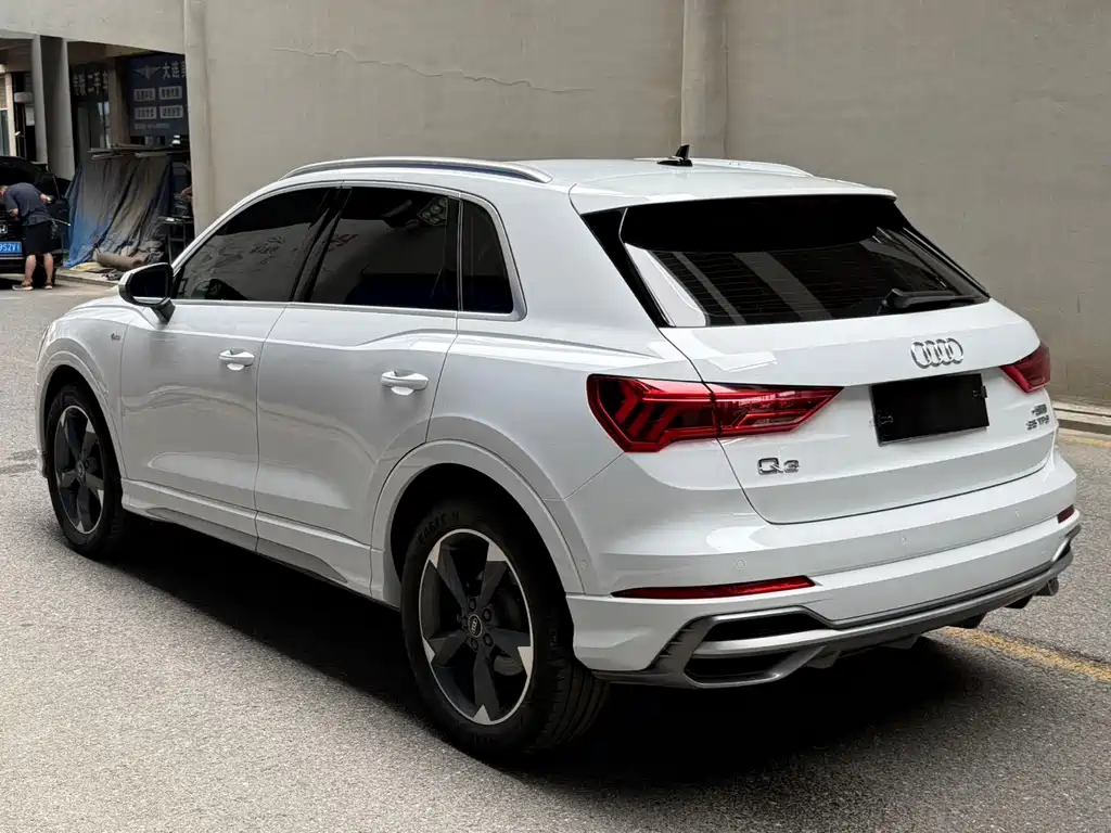 Audi Q3 2023 — фото 6