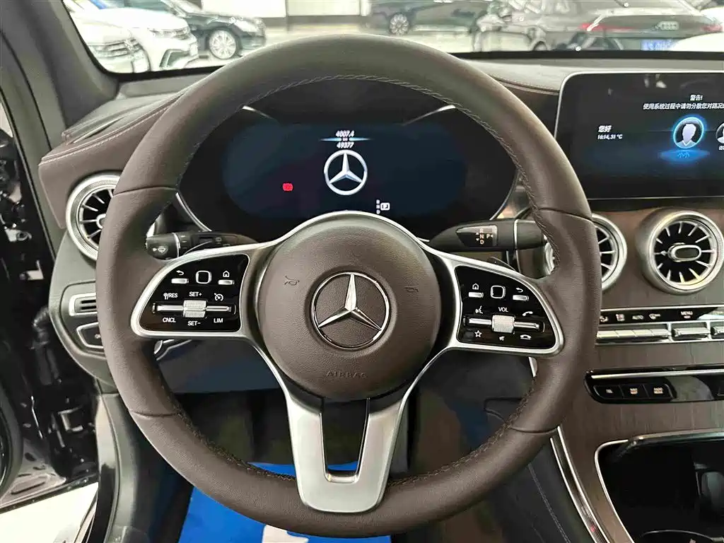 Mercedes-Benz GLC 2021