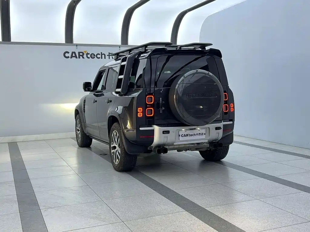 Land Rover Defender 2023 — фото 3