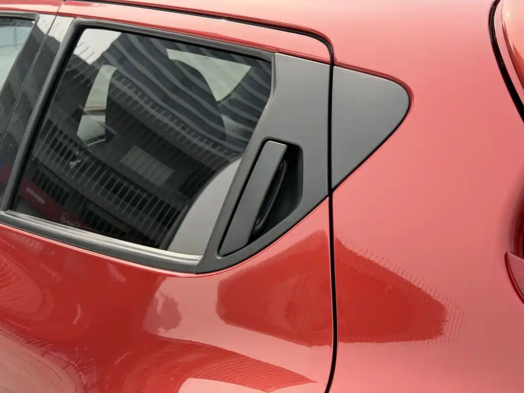 Infiniti ESQ 2018 — фото 18
