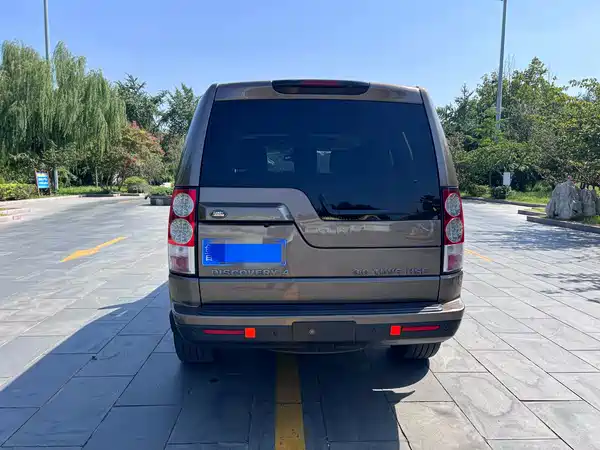 Land Rover Discovery 2010