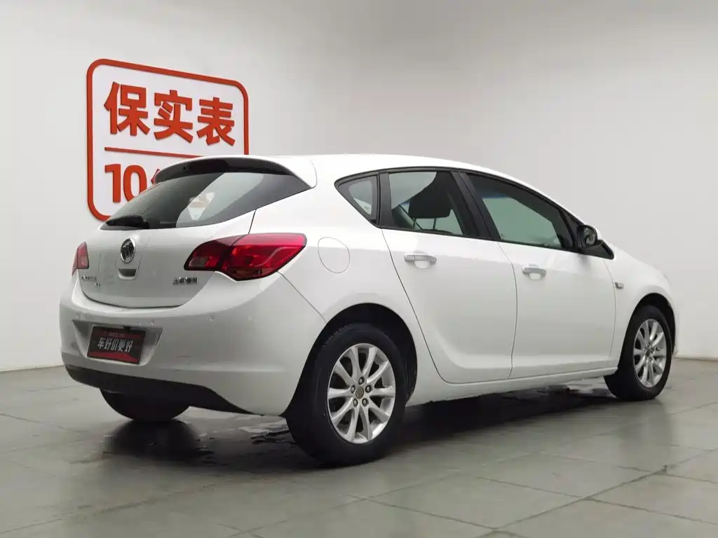 Buick Excelle 2013