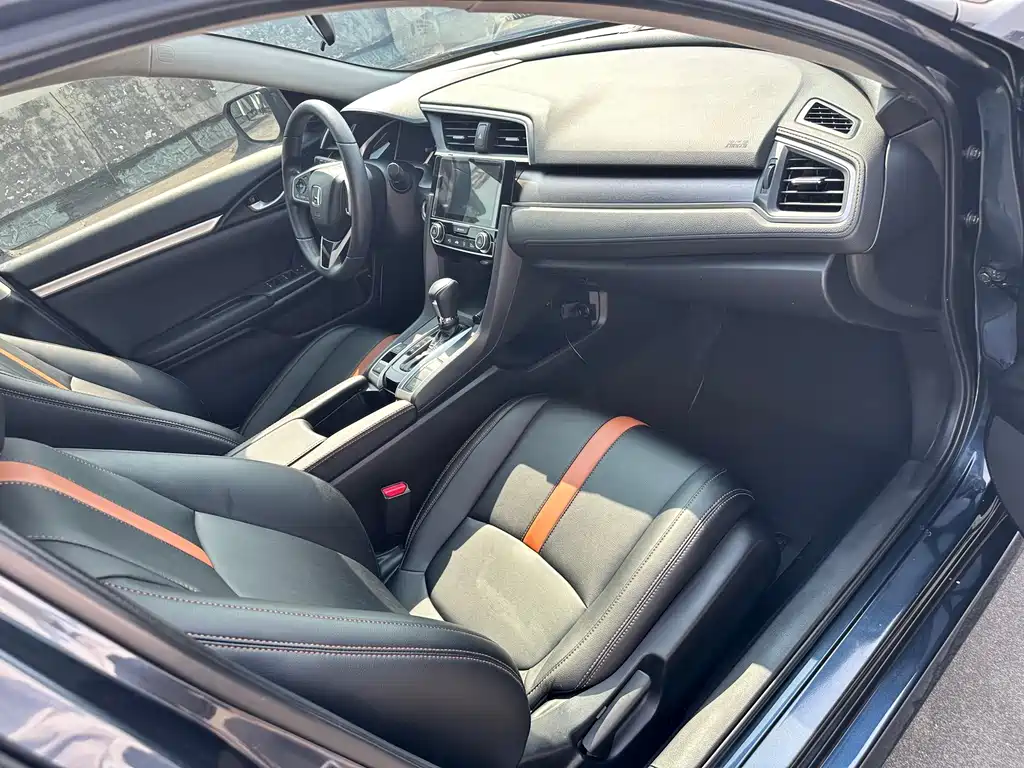 Honda Civic 2017 — фото 14
