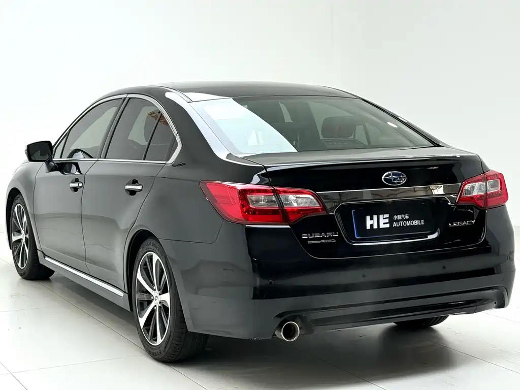 Subaru Legacy 2017 — фото 6