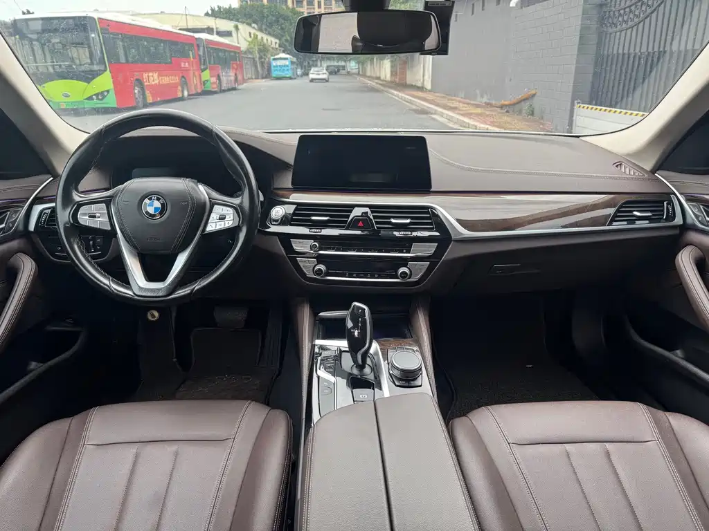 BMW 5 Series 2020