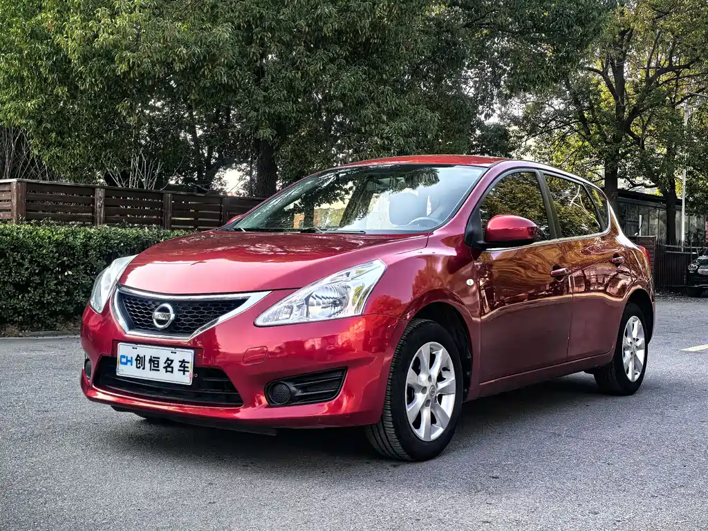 Nissan Tiida 2016 — фото 1