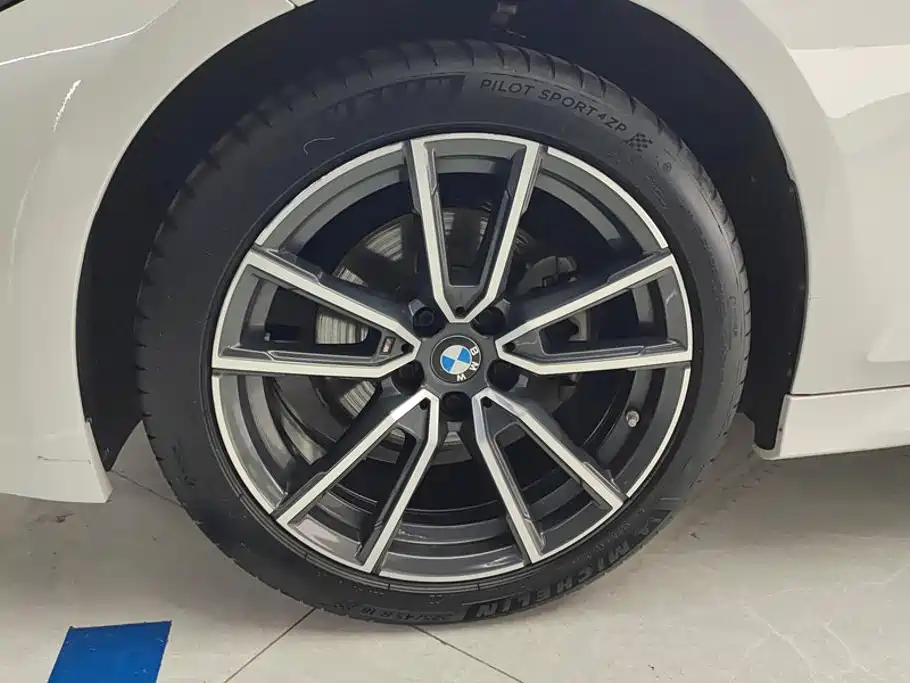 BMW 3 Series 2024