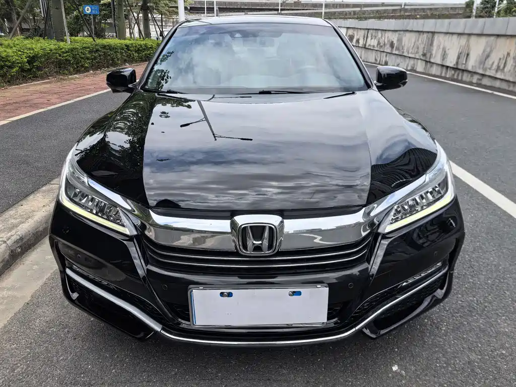 Honda Accord 2016 — фото 3