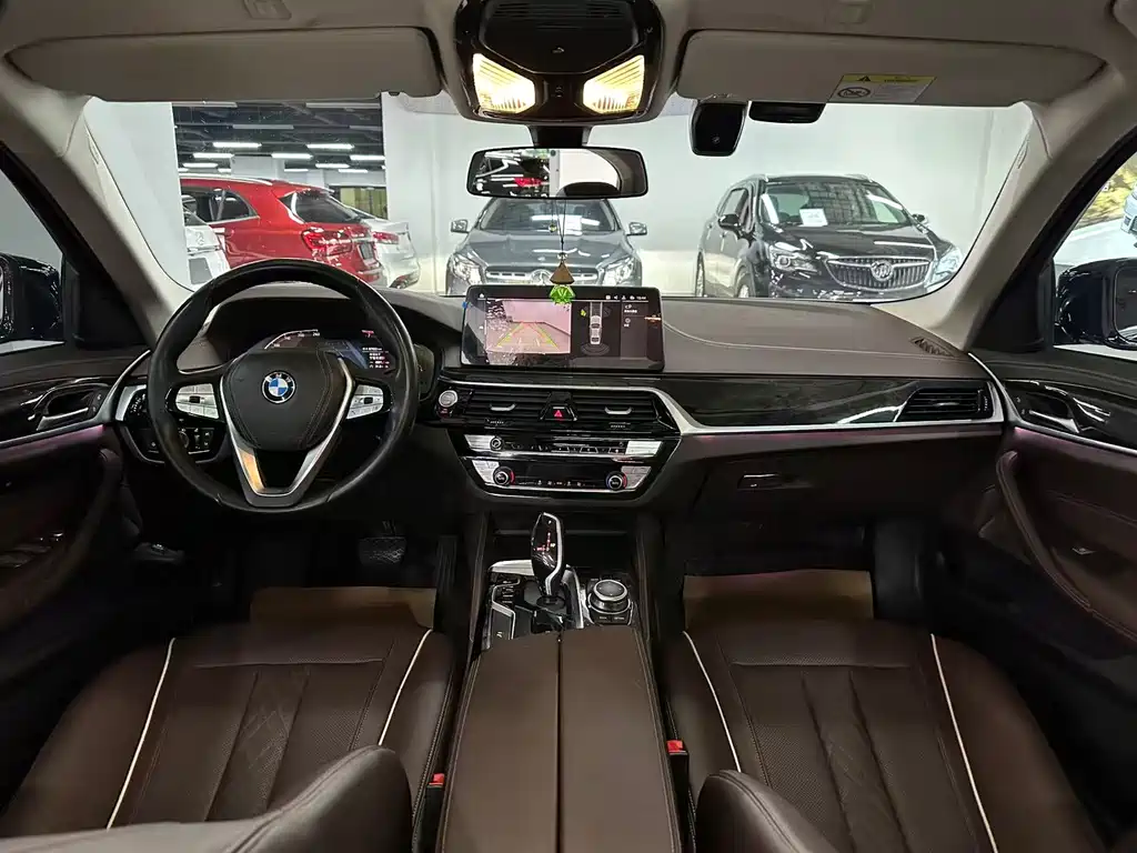 BMW 5 Series 2022