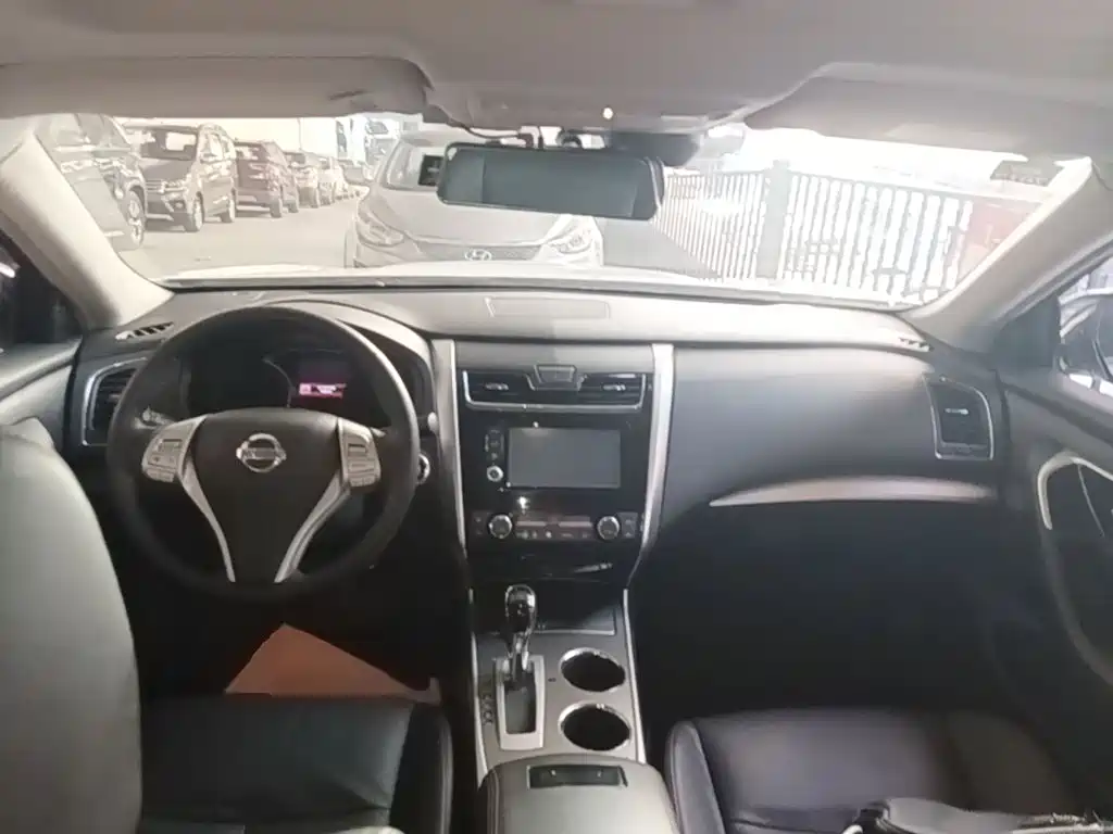 Nissan Teana 2017 — фото 10