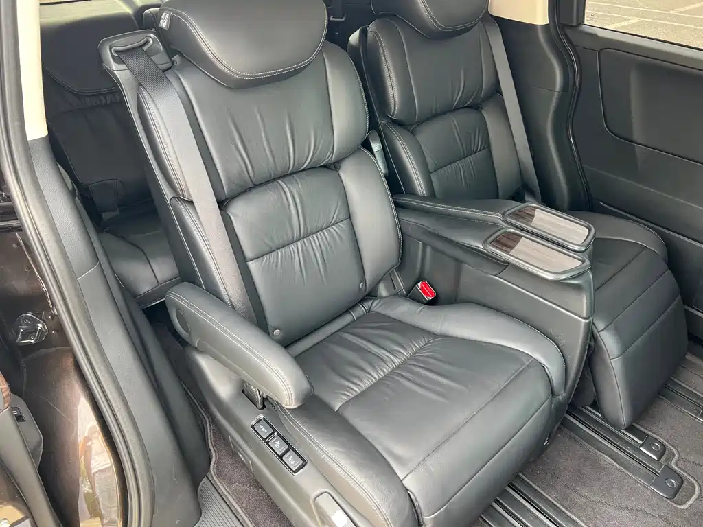 Honda Elysion 2019 — фото 16