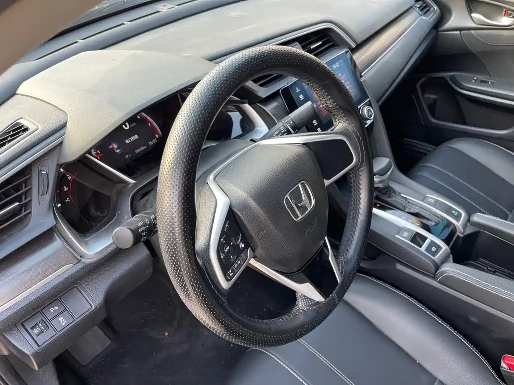 Honda Civic 2020 — фото 15