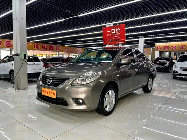 Nissan Sunny 2011