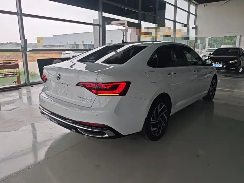 Volkswagen Sagitar 2023