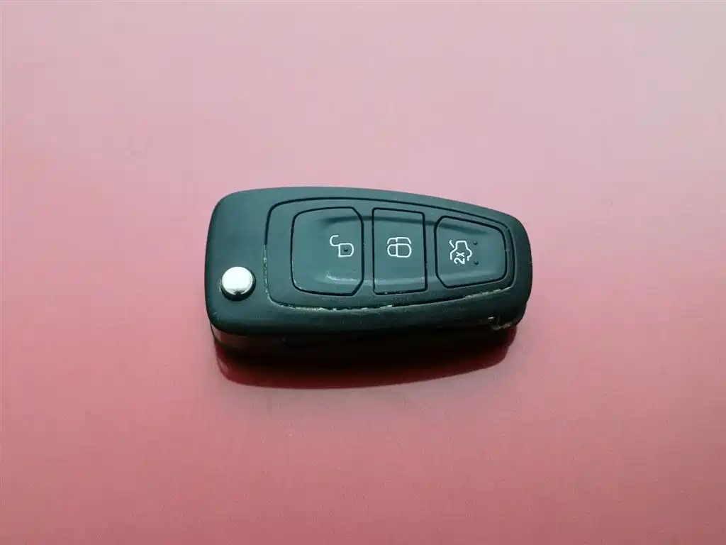 Ford Focus 2014 — фото 19