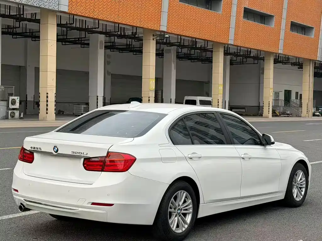 BMW 3 Series 2014 — фото 2