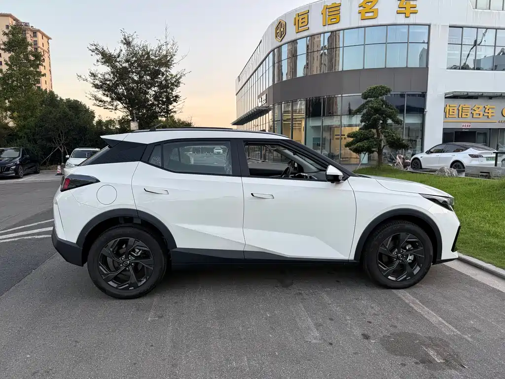 GAC Motor Trumpchi GS3 2025 — фото 10