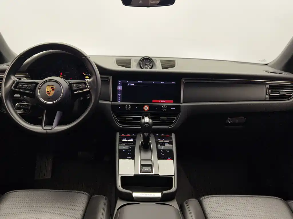 Porsche Macan 2024 — фото 11